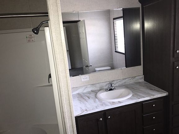 3rd image of 210 Wendy Ln