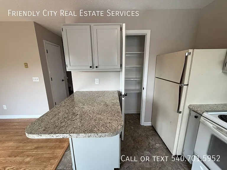 811 Vine St — Photo 6