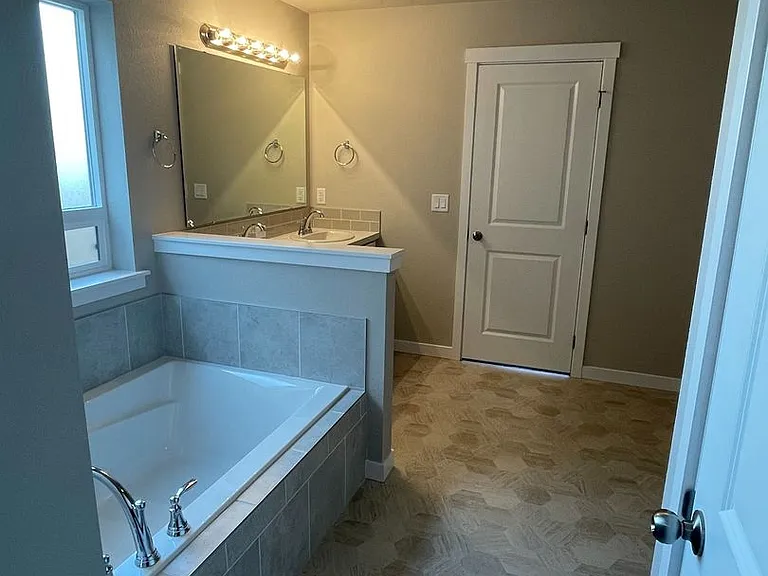 10371 Longtail Dr — Photo 25