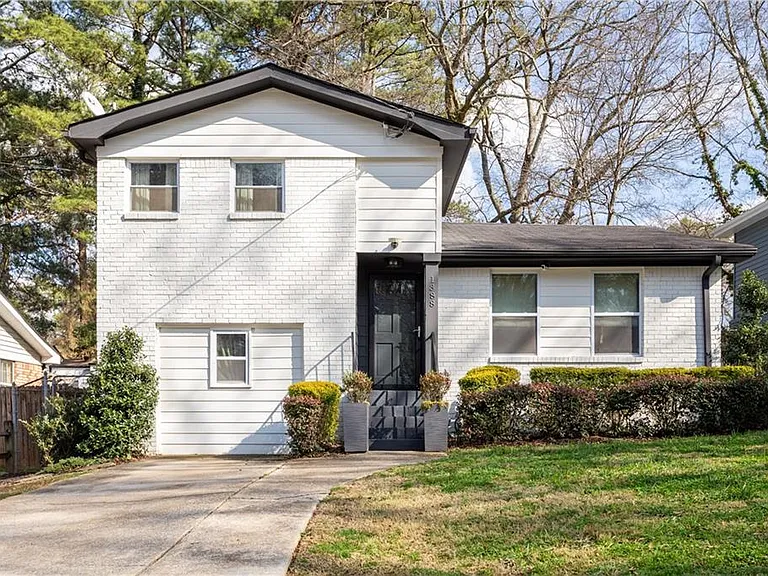 1388 Willow Trl SW — Photo 18