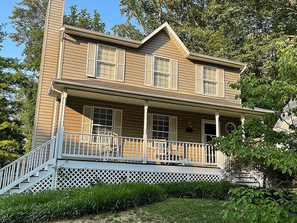 2nd image of 779 Windgate Dr