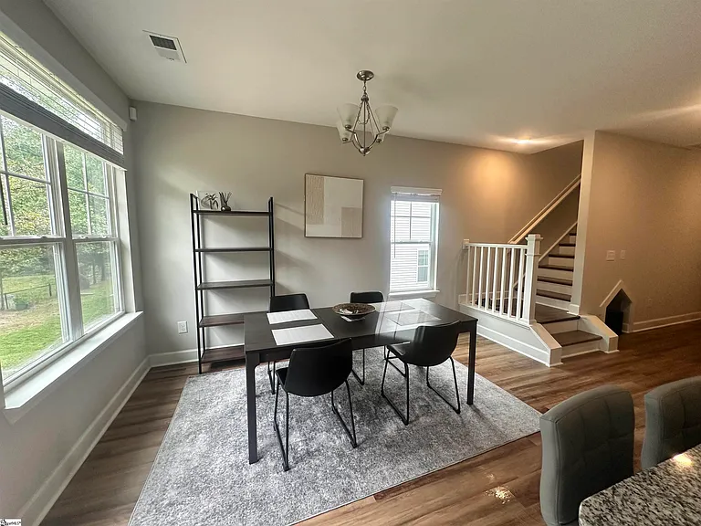19 Jaycee Ct — Photo 5