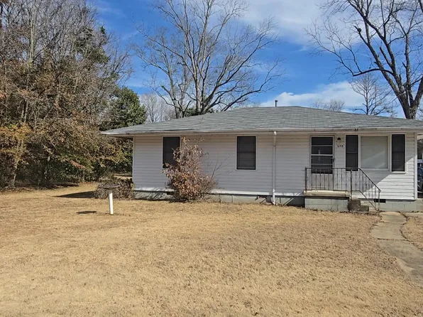 2715 S High St, Selma, AL 36701