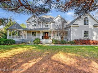 102 Waverly Rd, Dalton, PA 18414