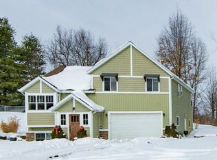 3911 Murray View Dr NE, Lowell, MI 49331