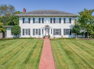 611 Holston Ave, Johnson City, TN 37601