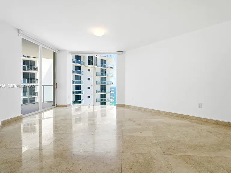 18671 Collins Ave #2304 — Photo 8