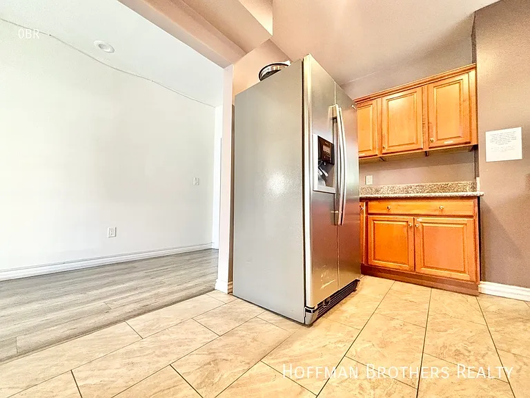 2422 Venice Blvd #5 — Photo 7