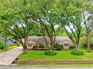 730 James St, Tomball, TX 77375