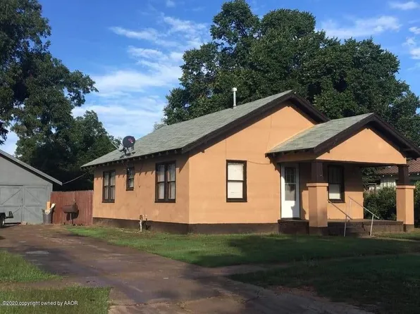 713 N 10th St, Memphis, TX 79245