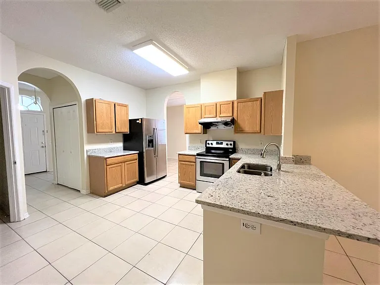 10407 Glen Willow Ln — Photo 3