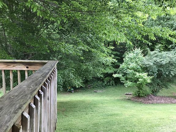 2nd image of 1304 E Lynnwood Cir