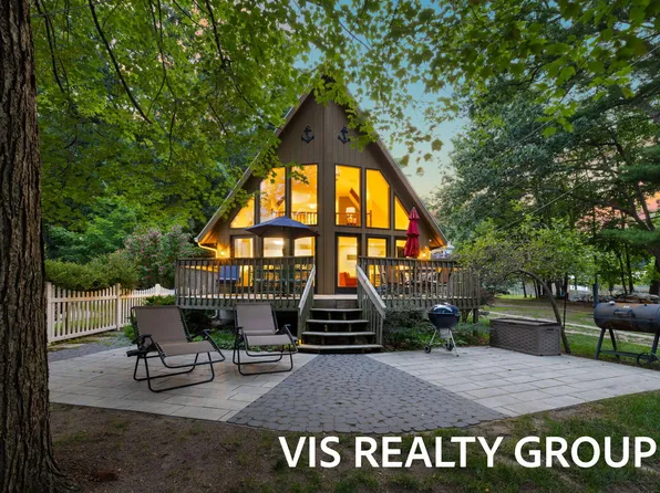 8082 Old Channel Trl, Montague, MI 49437