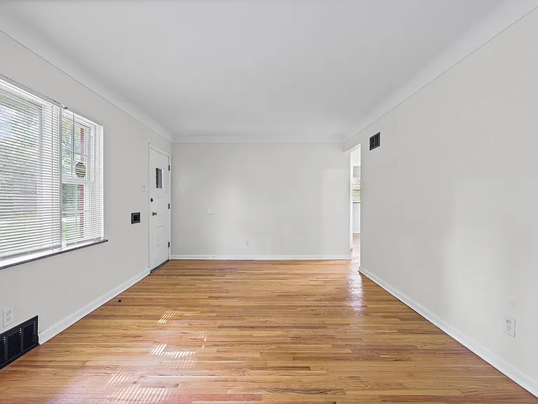 10325 Lookaway Dr — Photo 22