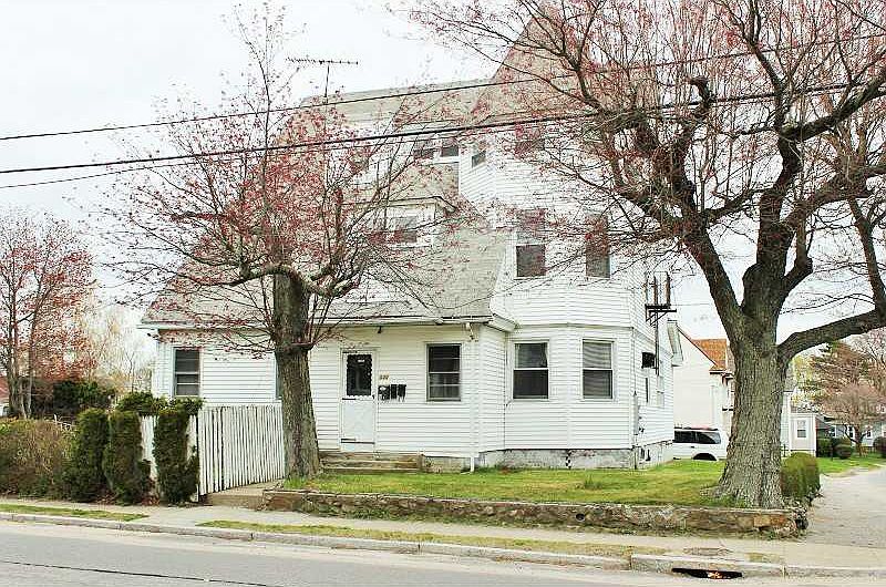 1st image of 530 Laurel Hill Ave