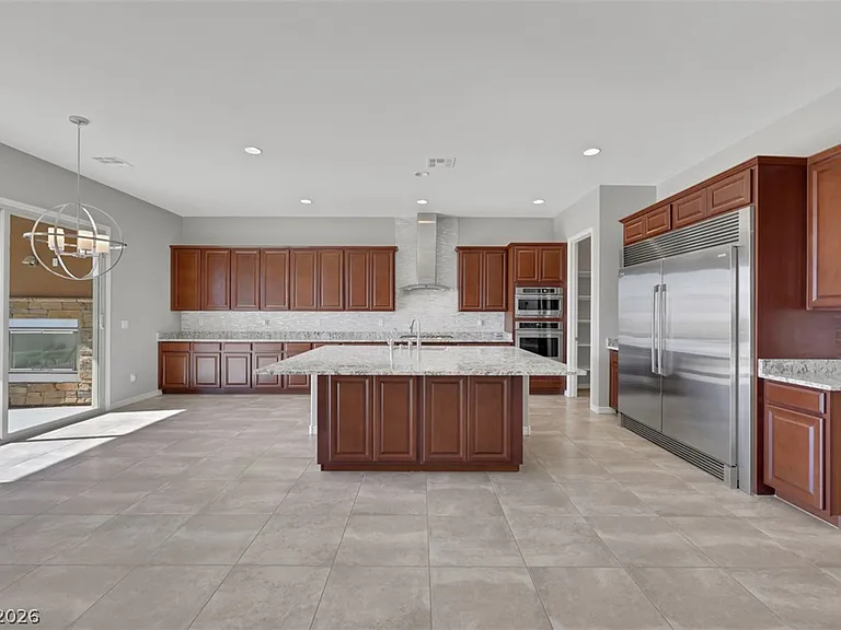 224 Highspring St — Photo 4