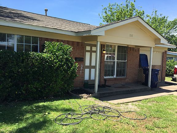 3rd image of 1317 Burke Dr