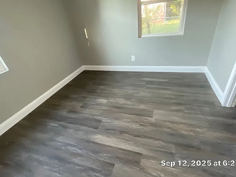 502 E Park Ave — Photo 7