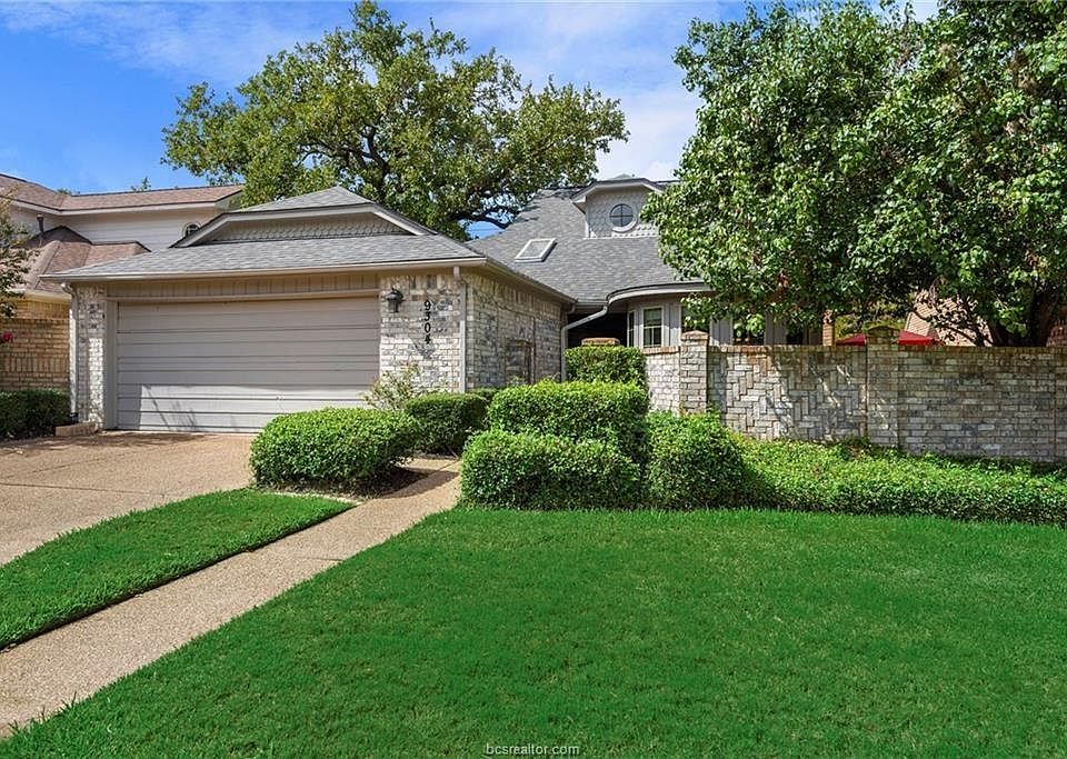 1st image of 9304 Stonebridge Dr