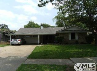 1014 SE 2nd St, Grand Prairie, TX 75051