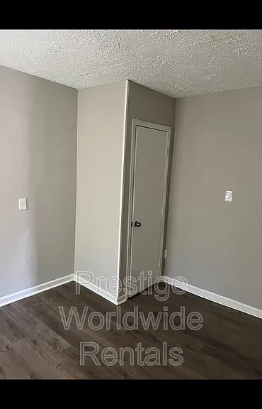134 Munson Dr — Photo 3