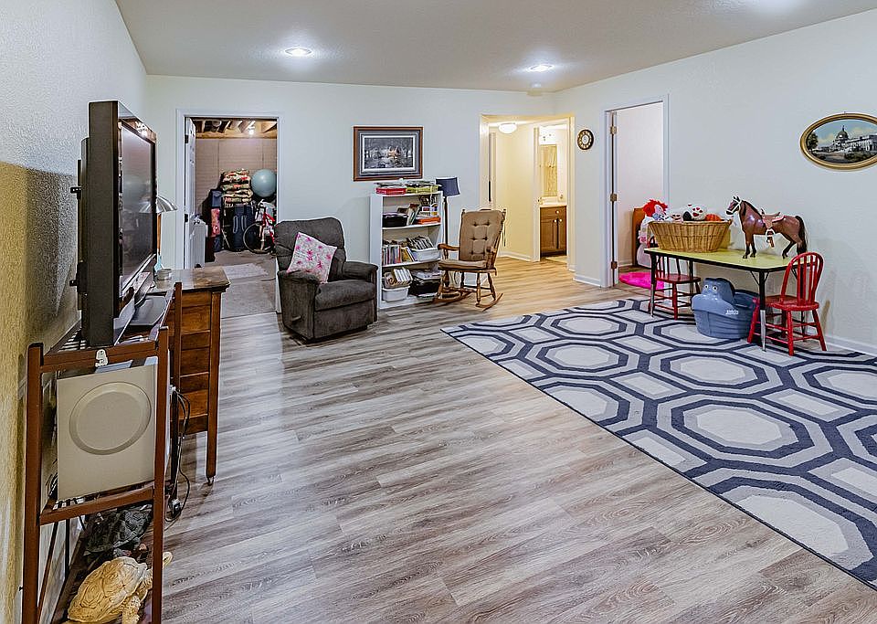 833 NE Cherry Plum Dr, Ankeny, IA 50021 Zillow