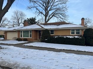 2616 W Sibley St, Park Ridge, IL 60068