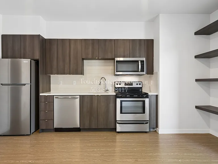 424 NE Jessup St #4 — Photo 12