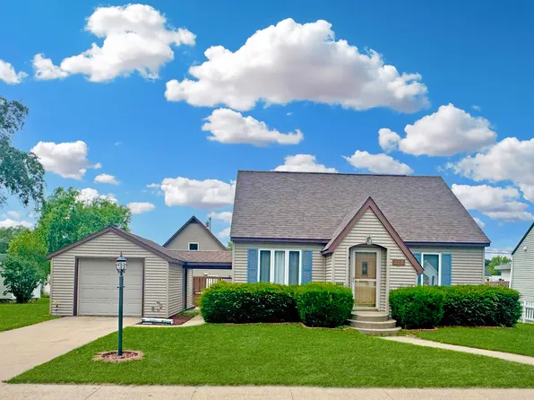 323 S Ohio St, Prairie Du Chien, WI 53821