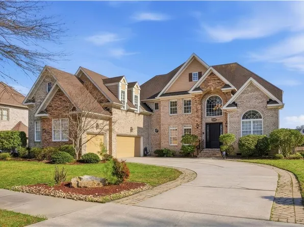 1188 Knights Bridge Ln, Virginia Beach, VA 23455