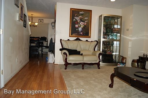2nd image of 105 Broadneck Crossing Rd