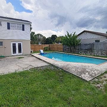 2nd image of 8401 Lopez Dr