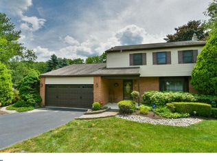 462 Dolores Dr, Collegeville, PA 19426