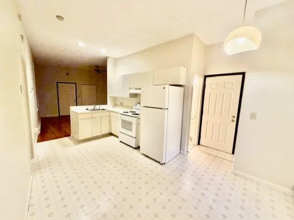 26 Beacon St APT 3, Chelsea, MA 02150