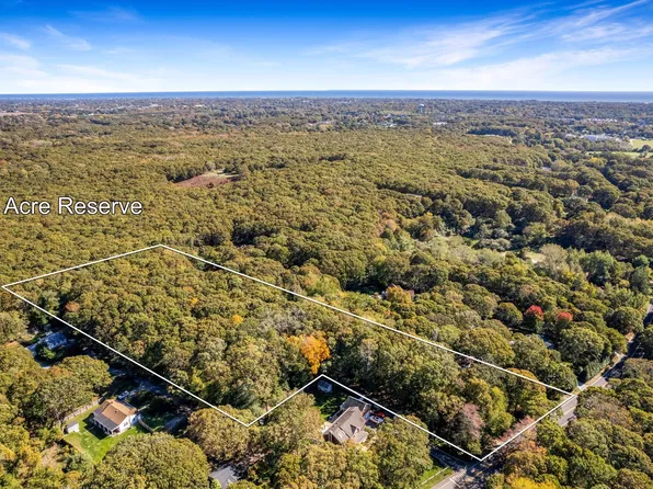 314 N Magee St, Southampton, NY 11968