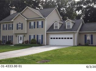 800 Wood Dale Dr, Kernersville, NC 27284