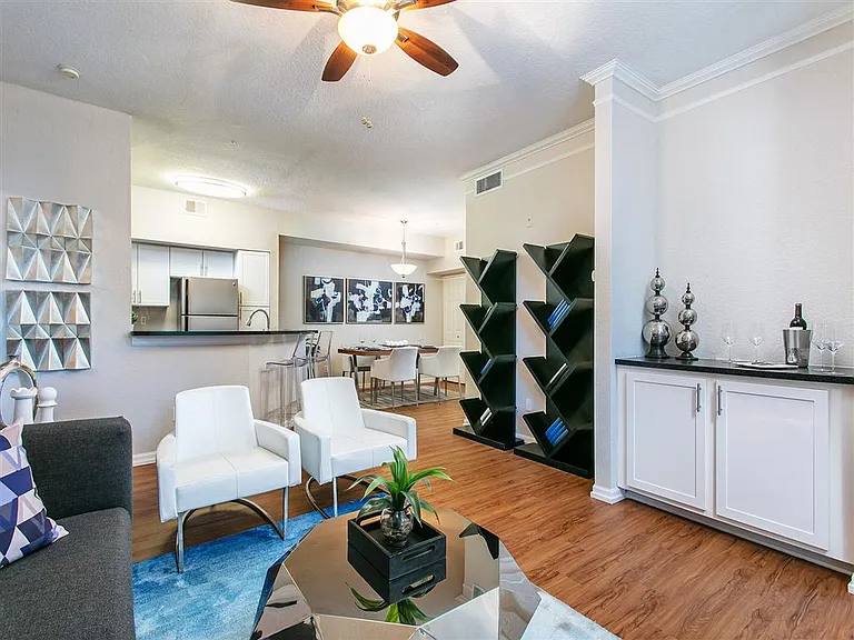 Alvista Metrowest — Photo 9