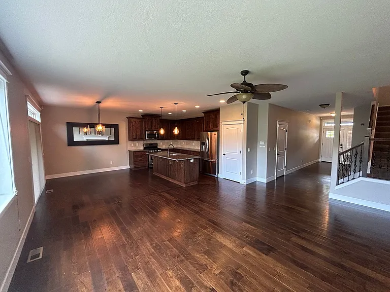 407 Dreas Way — Photo 21