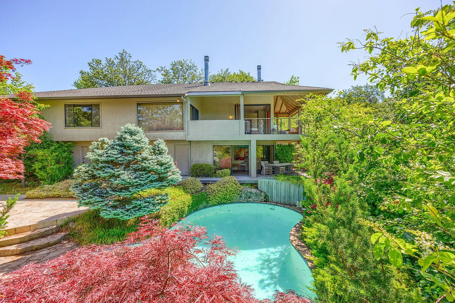 1630 NW Olmar Dr photo 1