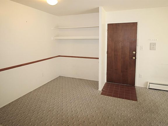 4th image of 2315 Packard St APT 106A