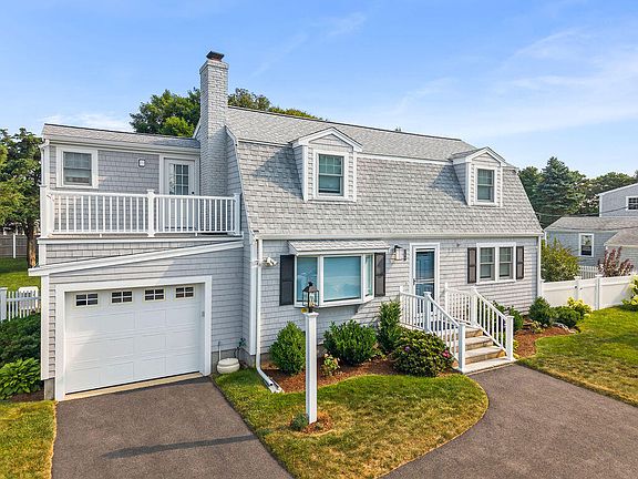 3rd image of 309 Wild Harbor Road