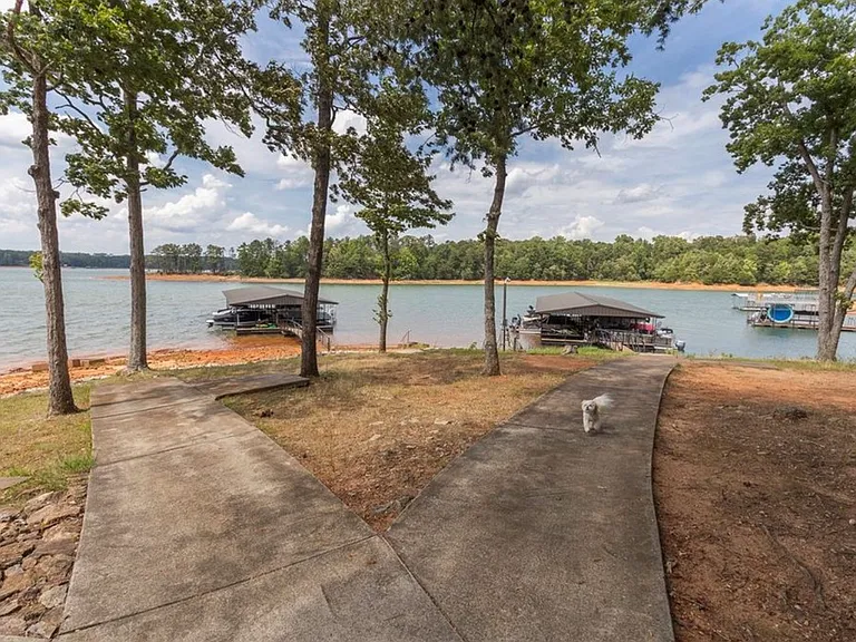 122 Regatta Dr — Photo 31