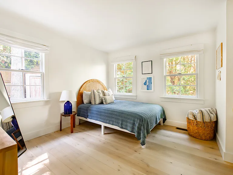 59 Hog Creek Rd — Photo 8