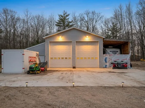 19117 Joslin Cir, Big Rapids, MI 49307