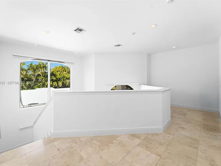 1490 Cleveland Rd — Photo 12