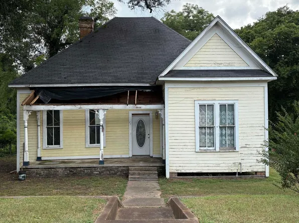 219 N Main St, Rusk, TX 75785