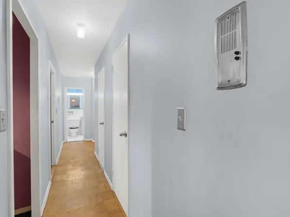 201 Saint Pauls Avenue image 10 of 29