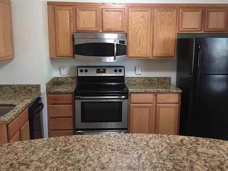 6320 Bentham Ct — Photo 3