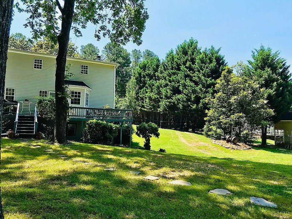 1st image of 3042 Wildwood Rd