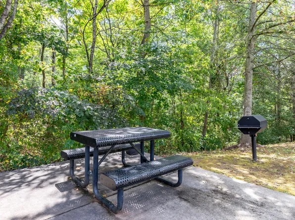 SomerHill Farms Apartments